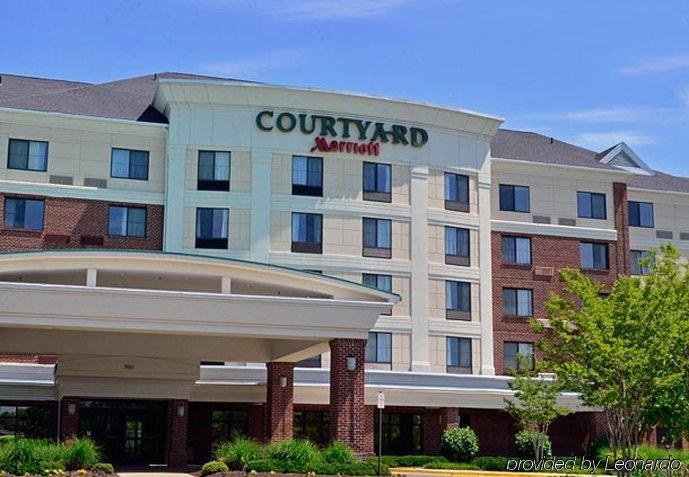 Отель Courtyard By Marriott Winchester Medical Center Экстерьер фото