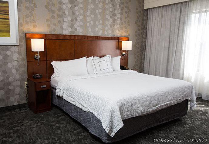 Courtyard By Marriott Winchester Medical Center Экстерьер фото